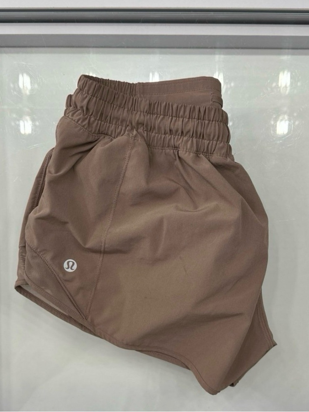 Lululemon Hotty Hot Low-Rise Lined Short 2.5 (Ready To Ship)